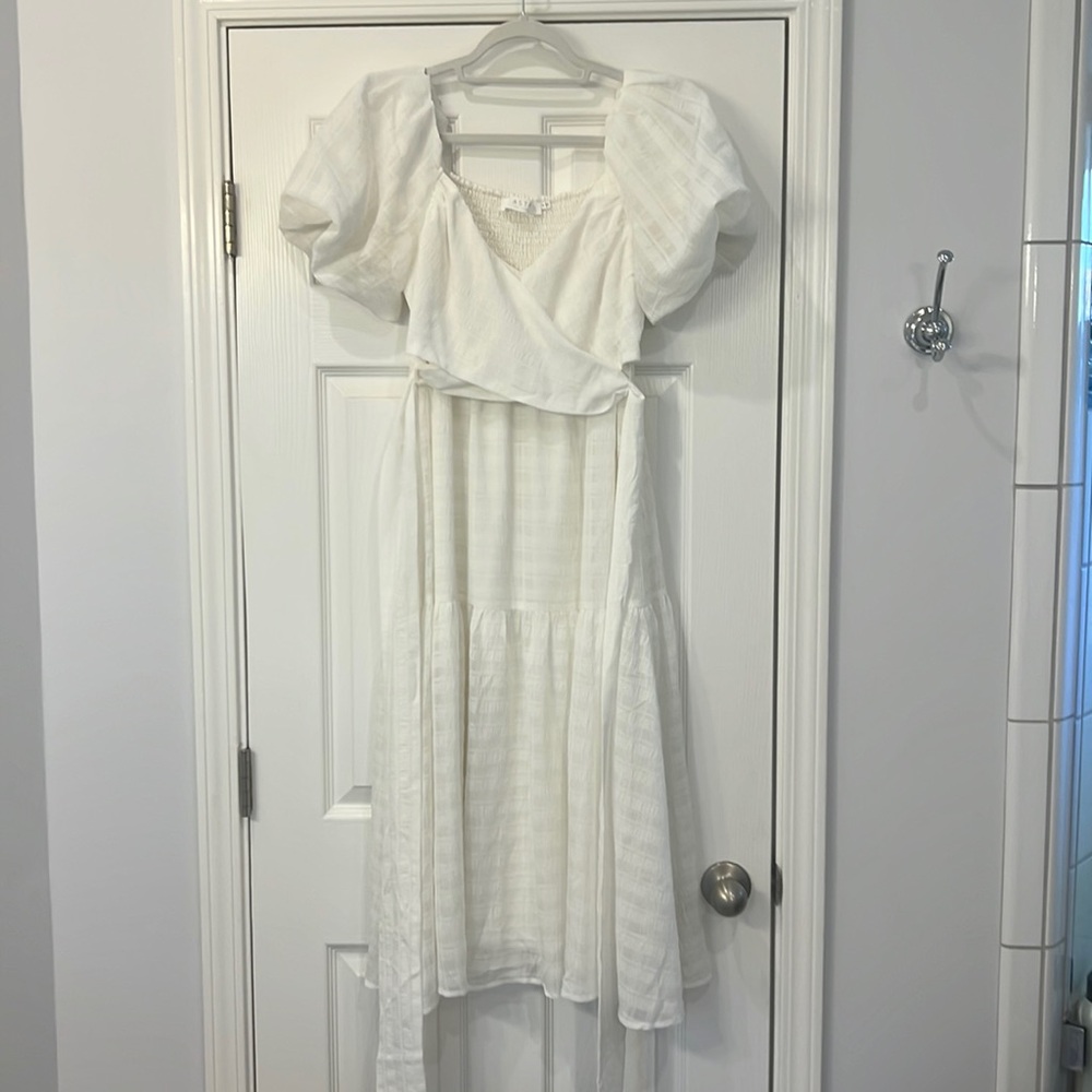 Astr The Label Midi Dress